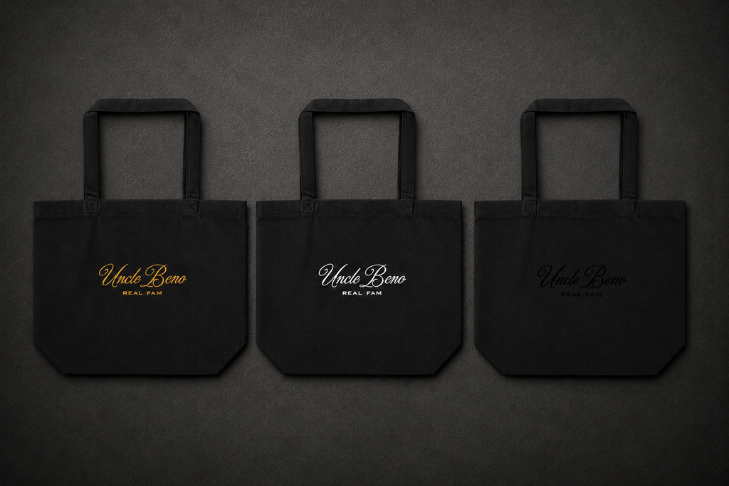 BLACK SIGNATURE TOTE BAGS